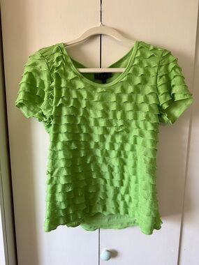 Vintage Y2K Green ruffle top short sleeves scoop neckline slinky brand M